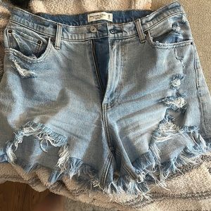 Abercrombie 4 in shorts high rise